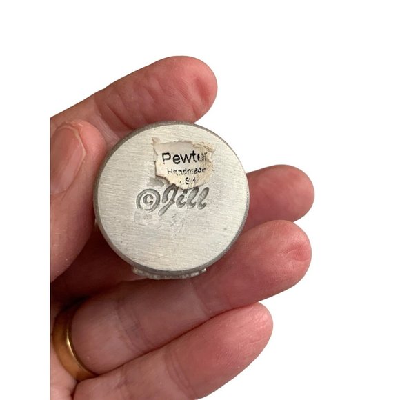 Hugs & Kisses Game Set tic-tac-toe NWT Pewter Mini Round Tin ©️Jill Made In USA - Picture 4 of 7